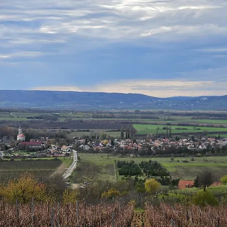 Keszi Szeli Vendeghaz * Gyulakeszi